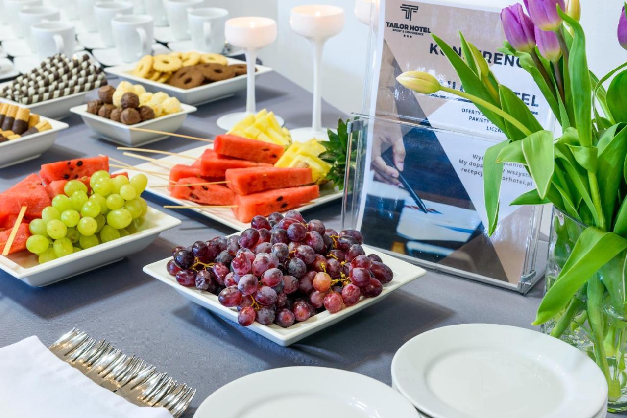 Tailor Hotel Sport & Conference โมรอค ภายนอก รูปภาพ